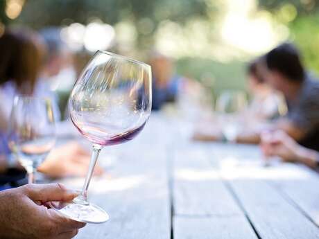 Les Vignerons passent à table à Valley Bio avec le Clos des Quarterons