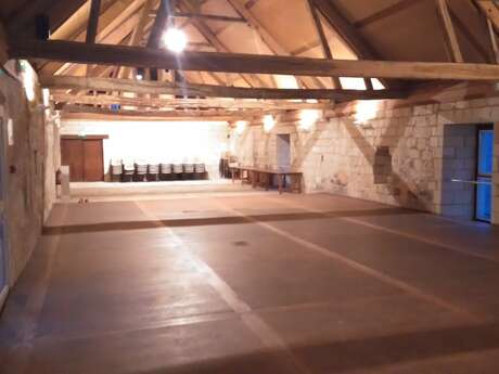 La Grange Dimière et la salle capitulaire