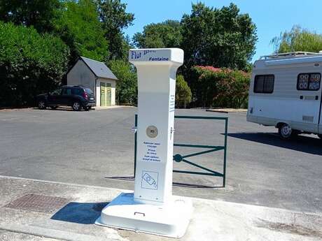 Aire de services camping-cars Vouvray