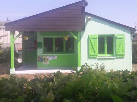 camping-car Park / camping de mon village " Les Bords de Creuse "