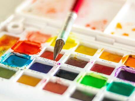 Atelier de peinture intergénérationnel