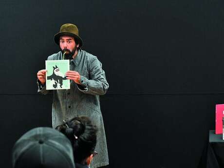 Spectacle buveur de livre