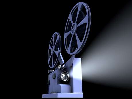 PROJECTION CINEMA EN PLEIN AIR "CHAMBORD"