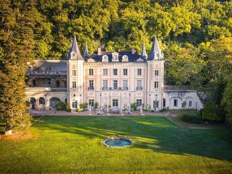 Patrimoines à savourer dans le parc du château de Perreux à Nazelles-Négron