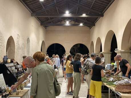 MARCHÉ NOCTURNE