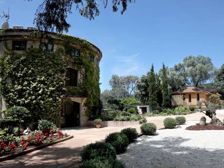 HOSTELLERIE DU MOULIN DES OLIVIERS
