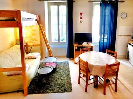 Studio 4 persons in Ax- les-Thermes