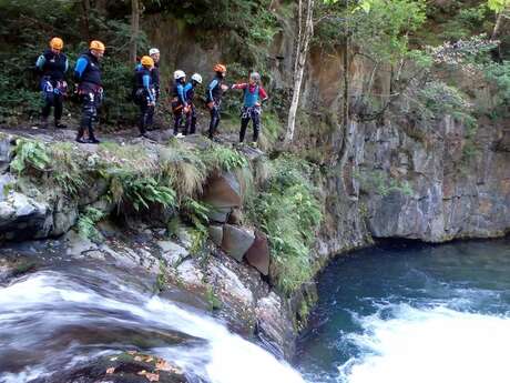 Bureau des Guides des Pyrénées Ariégeoises Bureau des Guides des Pyrénées Ariégeoises