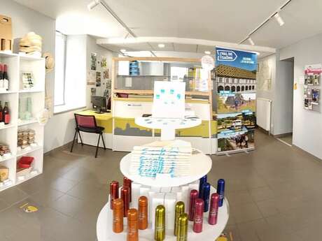 Boutique de produits locaux de l'office de tourisme des Combes à la Saône