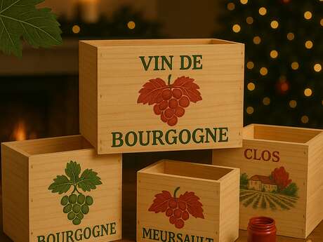 Activité famille : décoration d'une caisse en bois