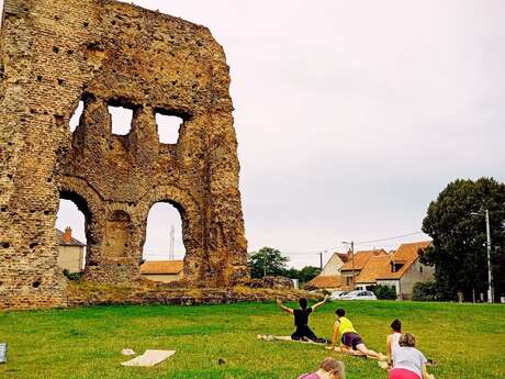 Yoga insolite au temple de Janus