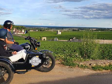 EXCURSIONS EN SIDE-CAR DANS LE VIGNOBLE - ESCAPADE EN CÔTE DE NUITS