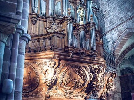 Buffet d'orgue de la Basilique Saint-Pierre