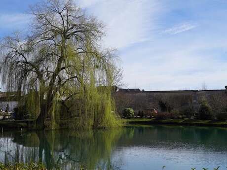 Lac de la Font et lavoir