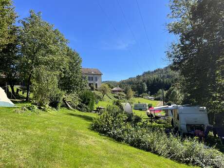 Gîtes et mini-camping Le Creux