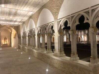 Les nocturnes du cloître  "le cloître de la cathédrale Saint-Vincent"