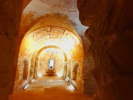 Visite Flash du mois d'Avril : L'extraordinaire crypte Romane de la Cathédrale Saint Étienne !