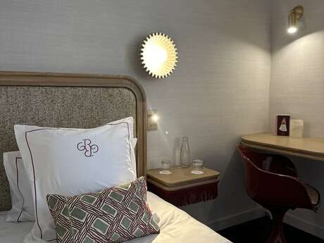 Chapeau Rouge par William Frachot