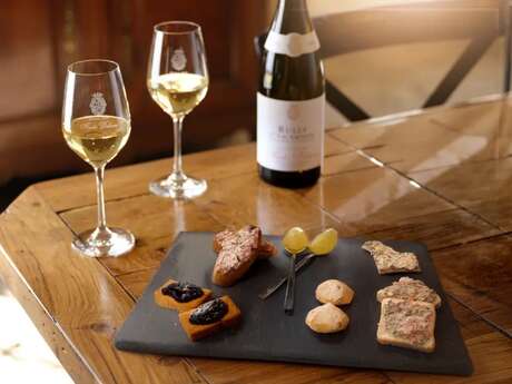 Visite & Dégustation : Accords Vins & Bouchées du Terroir