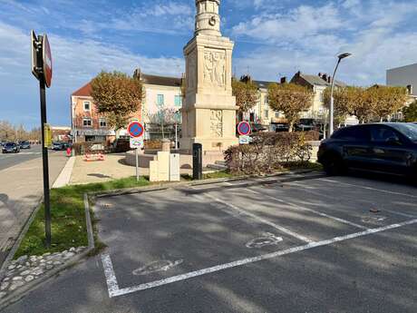 Borne de recharge pour véhicules électriques