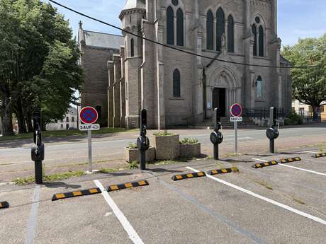 Borne de recharge pour véhicules électriques