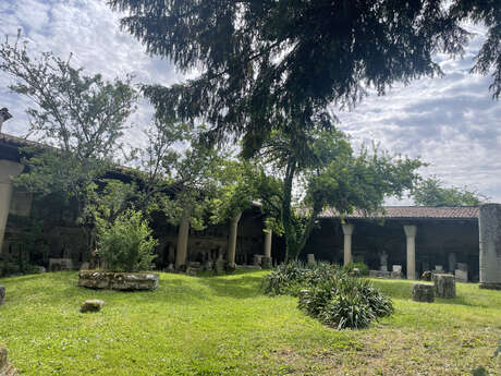 Jardin Lapidaire