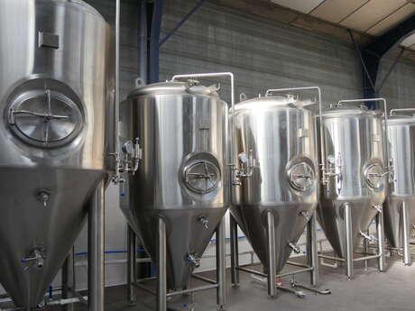 Dans les coulisses de l'industrie : brasserie artisanale Autre Monde