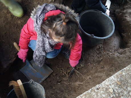 Atelier fouille archéologique pour les 7/12 ans