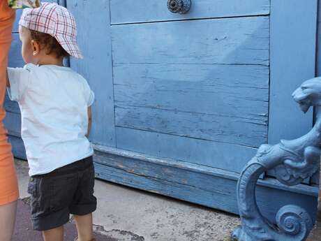 En famille « De porte en porte »