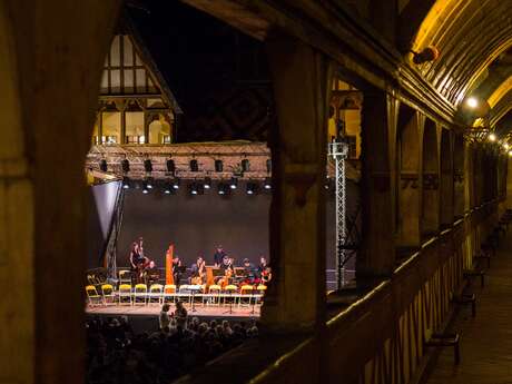 Bienvenue en Bourgogne : Beaune en mode baroque