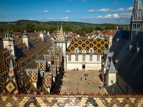 Hôtel-Dieu - Hospices de Beaune Journées européennes du patrimoine L' Hôtel-Dieu, un patrimoine hospitalier en héritage