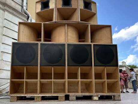 Garçon la note! Bassline Dub Sound System
