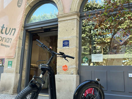 Balade découverte d'Autun en Trottinette tout terrain électrique