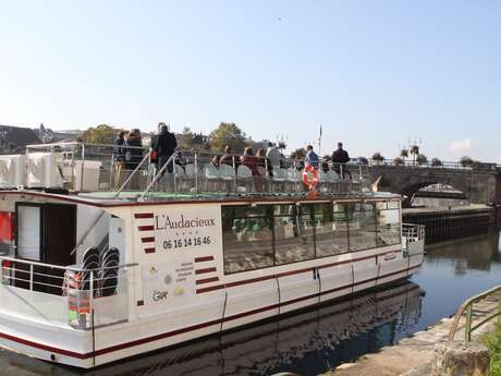 Bateau l'Audacieux - Croisières repas