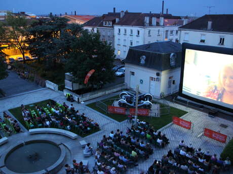 Les jeudis cinéma plein air