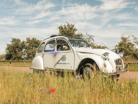 Bourgogne Chic • Location de 2CV