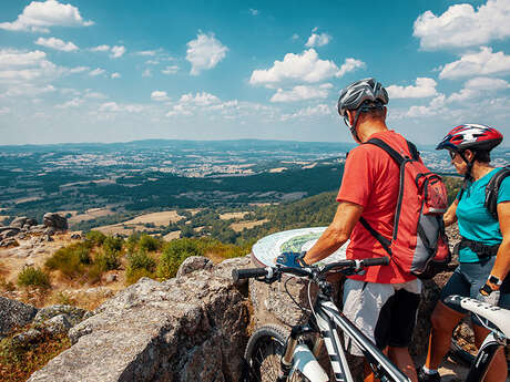 A VTT sur la GTMC, entre Cussy-en-Morvan et Bourbon-Lancy