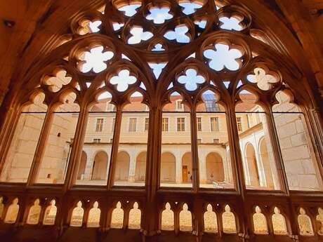 Visite Flash du mois de Juin : L'incroyable histoire de l'Abbaye Saint Germain !