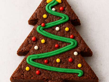 Bricolage de Noël « Bonhomme en céréales et sapin en brownie »