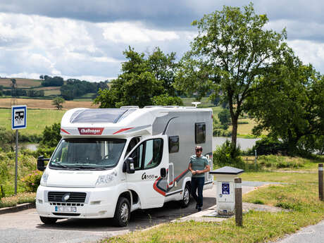 Aire de services pour camping-cars