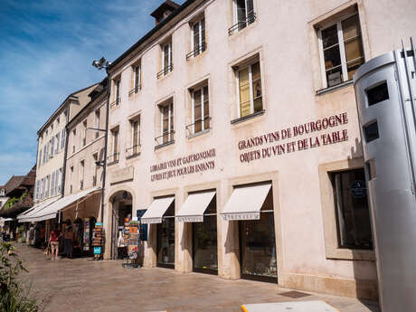 Vignobles en scène : rendez-vous « Vins et Théâtre » à l'Athenaeum de la Vigne & du Vin à Beaune