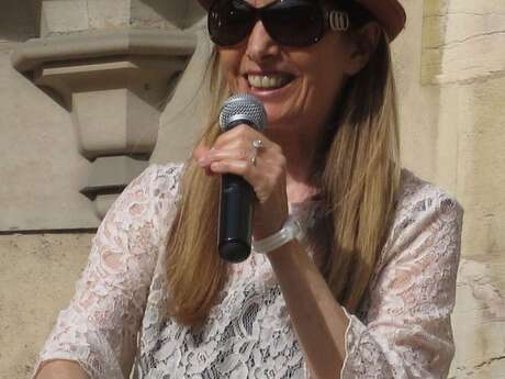 RENATA (chanson française) à la Fête de la Musique