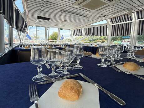 Déjeuner croisière