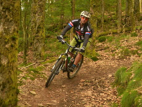 VTT XC Bleu - La Rodéo VTT XC Bleu - La Rodéo