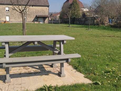 Aire de pique-nique à Barges