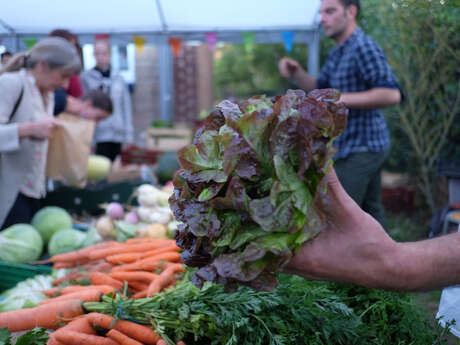 Le marché l'Ile aux fruits
