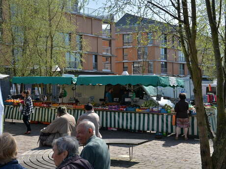 Marché de Fives (Place Degeyter)