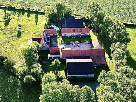 Paardenhof Guesthouse