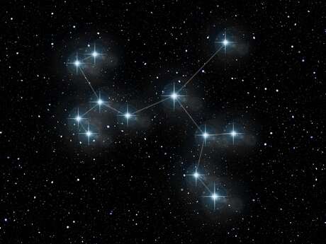 Rendez-vous original : Sous les étoiles de l'église fortifiée de Flavigny-le-Grand-et-Beaurain