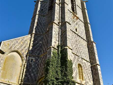 Eglise Saint-Pierre d'Ault et Beffroi Ecclésiastique